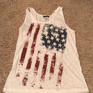 Flag tee